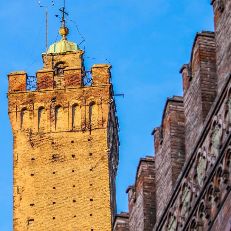 Апартаменты Healthy Flat Bologna - Tower Skyline View Экстерьер фото