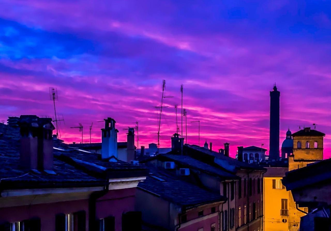 Апартаменты Healthy Flat Bologna - Tower Skyline View Экстерьер фото